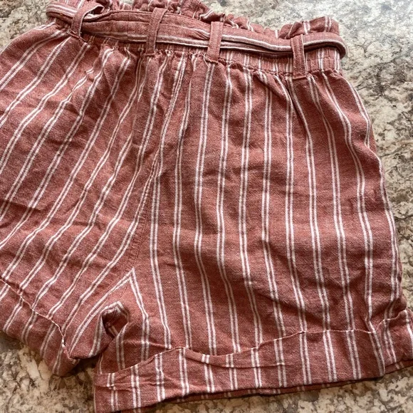 ❌SOLD!❌ Like New! Abercrombie & Fitch Striped Linen Paperbag Belted High Waisted - Picture 8 of 13